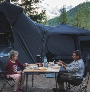 Südzelt Dachzelt mieten im Allgäu – Roadtrip mit Qeedo Dachzelt hybrid 3+ und Zubehör