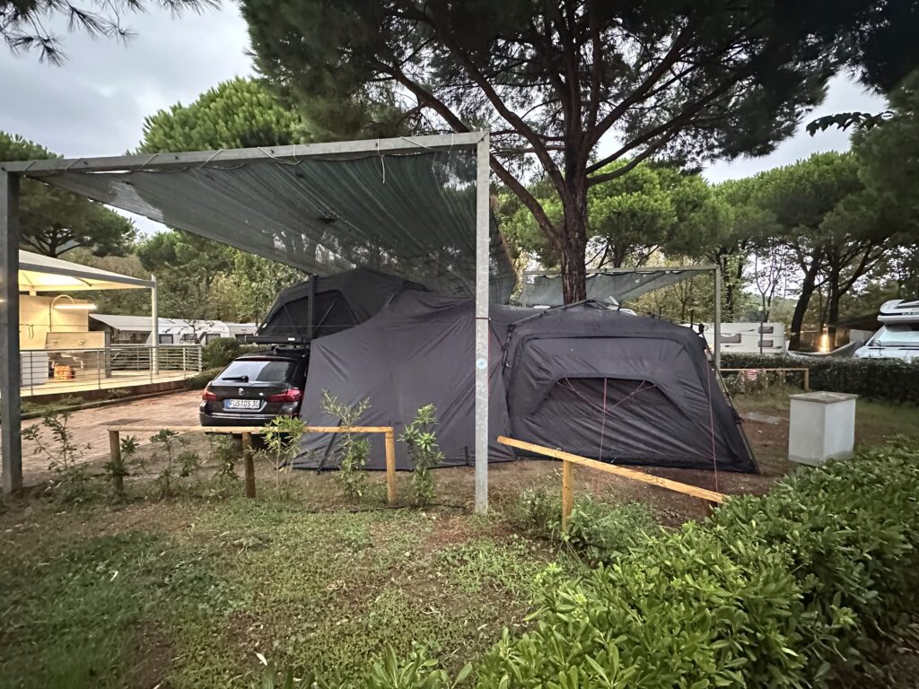Roadtrip durch Italien, Camping, Dachzelt