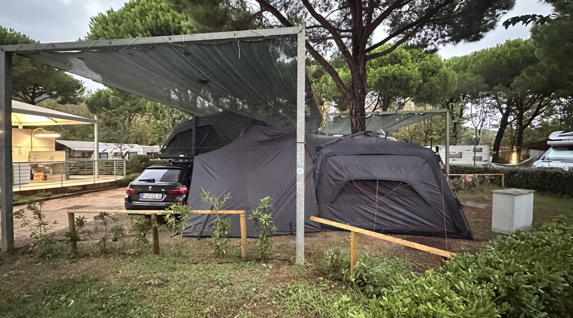Roadtrip durch Italien, Camping, Dachzelt